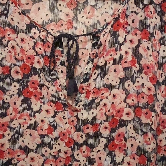 NWOT - J Jill Floral Semi Sheer Pull Over Smocked Blouse - Size XL - Picture 5 of 9